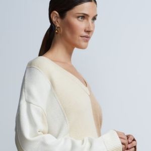 NY & Co. Long Sleeve V-neck Colorblock Sweater
